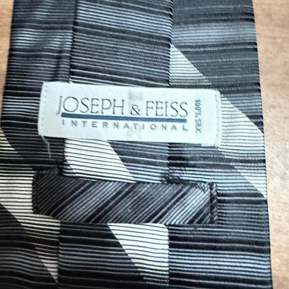 Men’s Silk Necktie Lot of 5 – Designer & Brand Names – Dress / Office - Picture 15 of 16